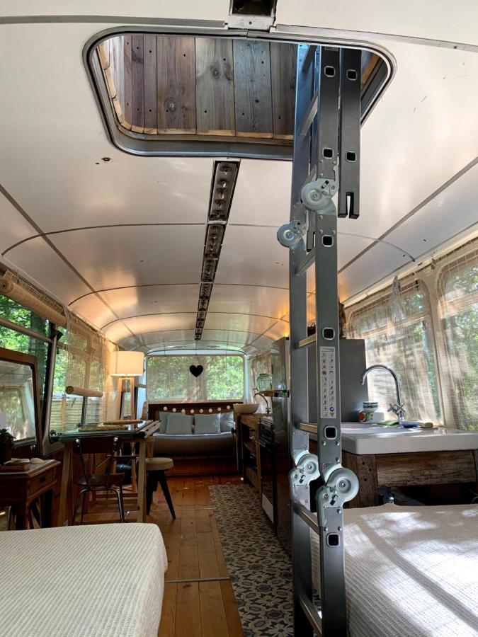Magic Roof Top Bus With Big Bath In The Tree Forest! 米尼赞海滩 外观 照片